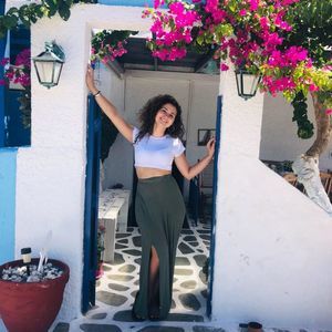 Meet your Posher, Yanitza